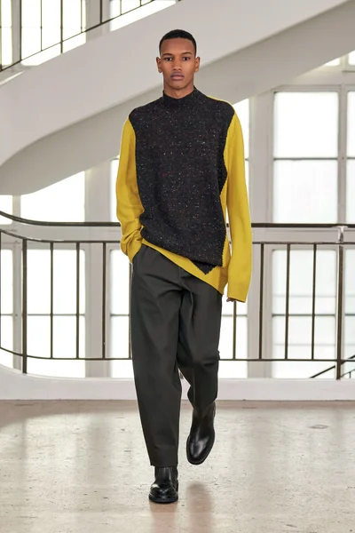 Look 7
